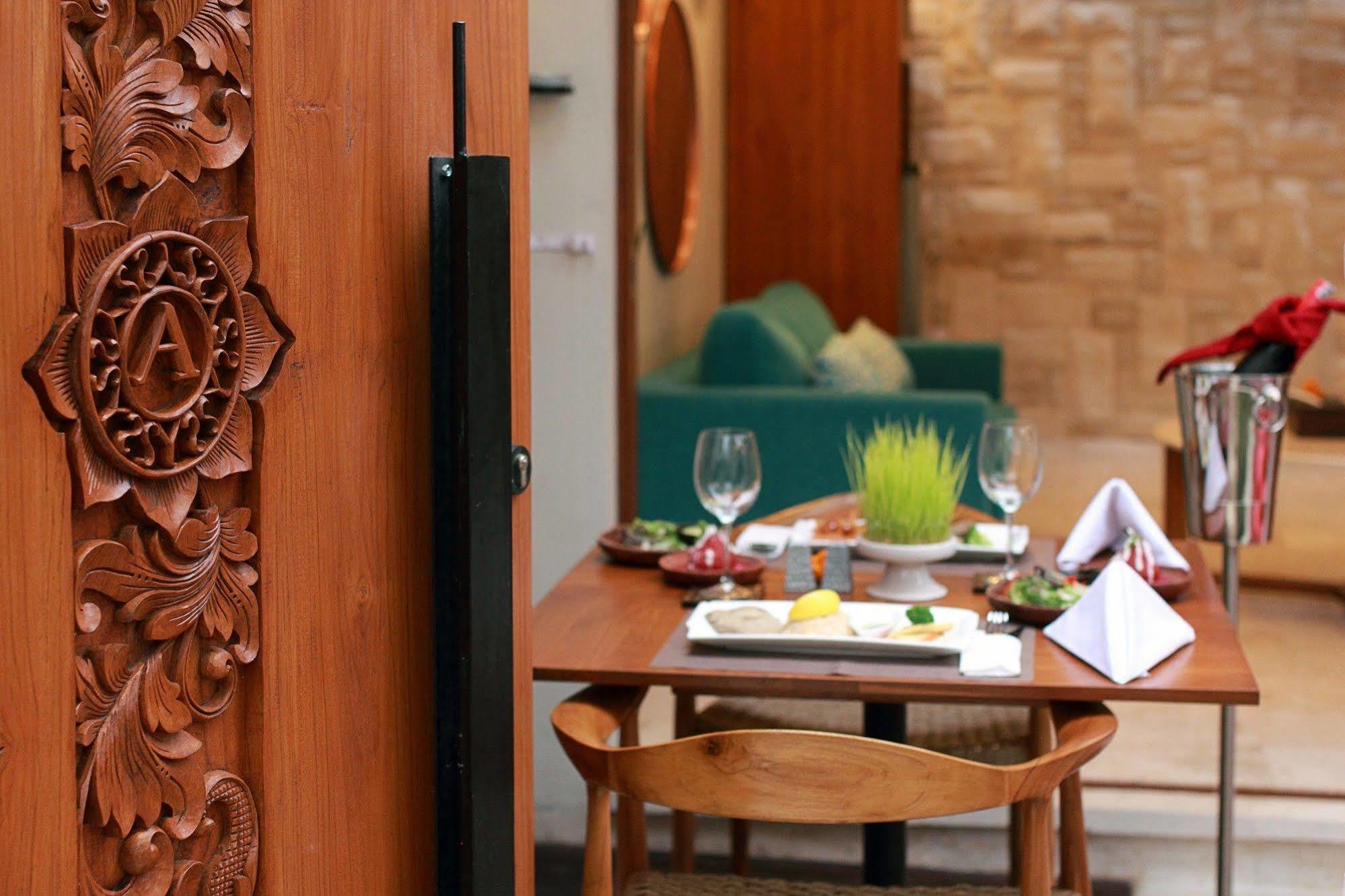 Aksari Villa Seminyak  Luaran gambar